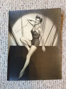 Foto firmada de Esther Williams - Imagen 1 de 2