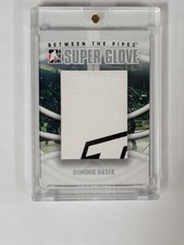 2008-09 In The Game Between The Pipes Super Glove Dominik Hasek Buffalo