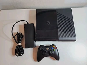 TESTED & WORKING! Microsoft Xbox 360 E Bundle W/ Cords & Controller - See Descr. - Picture 1 of 9