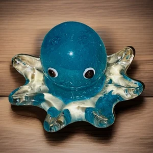 Octopus Hand Blown Art Glass Paperweight Figurine Blue Green Aqua 2"x3" - Picture 1 of 5