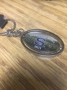 2021 MLB Field of Dreams Flip Keychain New York Yankees Chicago White Sox Iowa - Picture 1 of 2