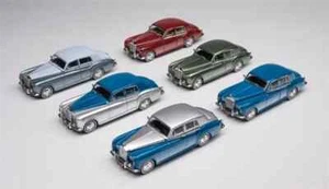 GFCC 1:64 1965 Rolls-Royce Silver Cloud Classic Car Diecast Model Car Collection - Picture 1 of 29