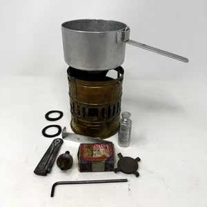 Kit de estufa SVEA 123 hecho en Suecia - modelo temprano - medidor, bomba, olla, herramientas de colección - Imagen 1 de 20