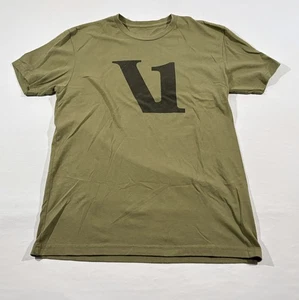 Vuori Mens Short Sleeve Crew Neck V1 Logo Tee T-shirt Oregano Green Sz M V925 - Picture 1 of 7