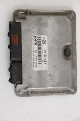 Centralina motore VW BORA Variant 071906018K 2.3 110 KW 150 CV benzina 01-2000 - Immagine 1 di 3