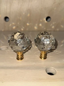 Vintage 2er Set Lampe Endstück geschliffenes Kristallglas & Messing 2 3/8" Höhe x 1 5/8" schön! - Bild 1 von 5