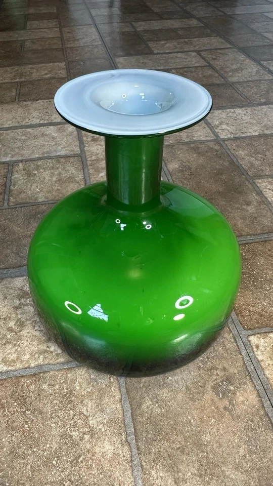 Jarrón de vidrio artístico con estuche Holmegaard verde esmeralda ópalo blanco 7" MCM danés moderno Foto 1 de 4