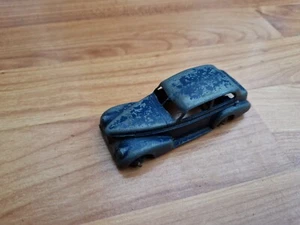 VINTAGE 1940'S DINKY TOYS 39B OLDSMOBILE SIX SEDAN BLUE CAR - Picture 1 of 3