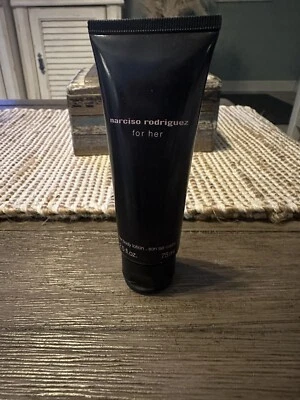 Loción corporal NARCISO RODRIGUEZ para su cuerpo - 2,5 oz/75 ml Foto 1 de 2