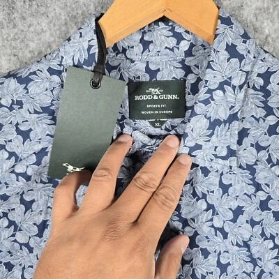 Camisa Rodd Gunn Para Hombres XL Azul Manga Corta Calce Deportivo Estampado Floral Nueva con Etiquetas con defecto Foto 1 de 4