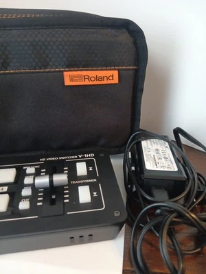 roland v-1hd - Image 1 of 4