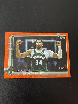 2025-2026 Topps NBA Giannis Antetokounmpo Milwaukee Bucks Diamante Naranja/25 Foto 1 de 4