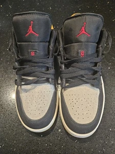 Air Jordan Air Jordan 1 Low 'University Gold' 553558-127 Größe 7 - Bild 1 von 6