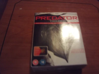 Predator Trilogy (Collectors 6 Disc Set) [Blu-ray] [1987] Schwarzenegger,free pp - Image 1 of 2
