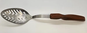 CUTCO vintage n. 13 cucchiai da portata grandi a fessura manico classico marrone USA - Foto 1 di 7