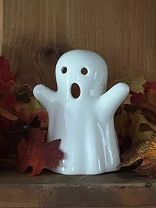 NEW!~Halloween Ghost Ceramic Tealight Candle Holder - Picture 1 of 2