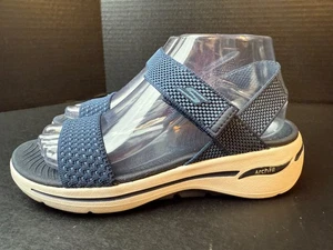 Skechers Go Walk Arch Fit polierte Damen-Strick-Riemchensandalen Größe 7 marineblau 140264 - Bild 1 von 9