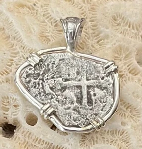 Shipwreck 1715 Plate Fleet Pirate Coin Piece of Eight Authentic Spanish Pendant - Picture 1 of 7