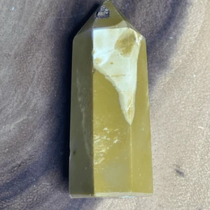 Mookaite jasper tower 6-sided yellow white druzy, anxiety helper - Photo 1 sur 11