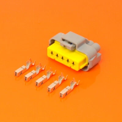 Delphi 5 Way 2.8mm Sicma Sealed Connector Kit Complete with Terminals - Image 1 of 4