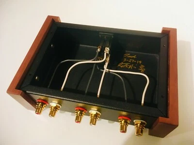 Audiophile Pine Tree Audio Transparent Selector Switch Passive 1 in/2 out U.S.A. - Image 1 of 4
