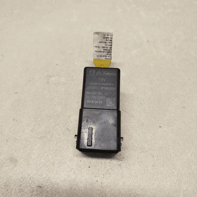 Relé de precalentamiento de bujías incandescentes  CITROEN DS3 BlueHDi 100 - Imagen 1 de 4