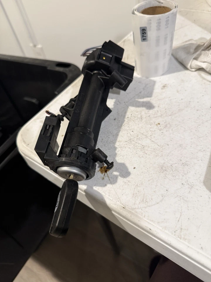 Interruptor de encendido Ford Focus 2012-2014 bloqueo con llave e inmovilizador OEM 6E5T-15607-CA Foto 1 de 4