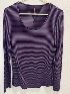 Lucy Women's Purple Strip Scoop Neck Long Sleeve Lightweight Top Sz S/P - Picture 1 of 4
