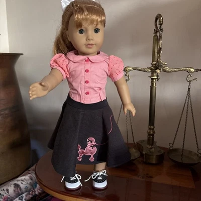 Muñeca American Girl, Maryellen Larkin, pelo rojo claro y ojos avellana Foto 1 de 4