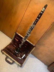 Newly Reconditioned 7 Ring Leblanc Symphonie Model Bb Clarinet - Picture 1 of 17