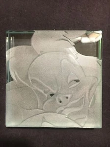 Cruella DeVille DISNEY #2/1000 R. GUENTHER Etched glass PAPERWEIGHT - Picture 1 of 18