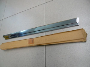 Peugeot 304 Berline Tür Chromleiste  , vorne+hinten (rechts) NOS 9323.10 - Bild 1 von 2