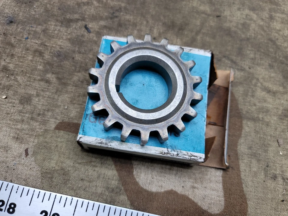 Nuevo de Lote Antiguo Piñón del Cigüeñal del Motor Chevrolet Bloque Pequeño # 3896959 Corvette 1967-81 Foto 1 de 4
