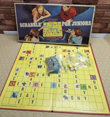 Scrabble For Juniors Crossword Board Game Edition Three 1968 Selchow & Righter - Image 1 of 4