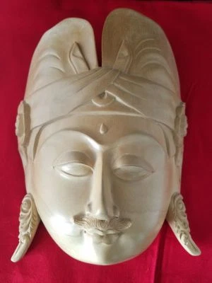 Máscara artesanal vintage 'Buda celestial' beige madera arte de pared colgante 11"L Foto 1 de 4