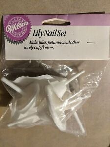 Wilton 1987 lily nail set. (Royal icing flower shaper) Never opened