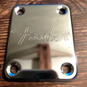 neck plate FENDER chrome - Bild 1 von 3