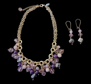 Set aus Halskette und Ohrringen Weißes Haus Schwarzmarkt silberfarben lila Perlen 20 Zoll - Bild 1 von 6