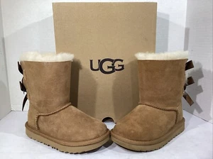 UGG Toddler Size 10 EU 27.5 Chestnut Suede Bailey Bow II Lined Boots AJ-333 - Picture 1 of 8