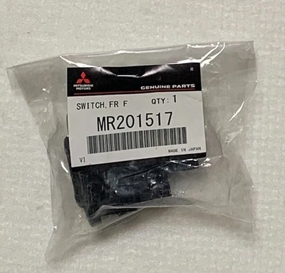 JDM OEM Mitsubishi Lancer Cyborg ZR CJ4A Fog Lamp Light Switch Button MR201517 - Image 1 of 4