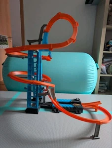 Hot Wheels - Himmelscrash-Turm, 60cm hoch mit batteriebetriebenem Beschleuniger - Bild 1 von 3
