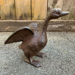 Vintage Cast Iron Duck Outdoor Garden Lawn Patio Pond Statue Sculpture Ornament