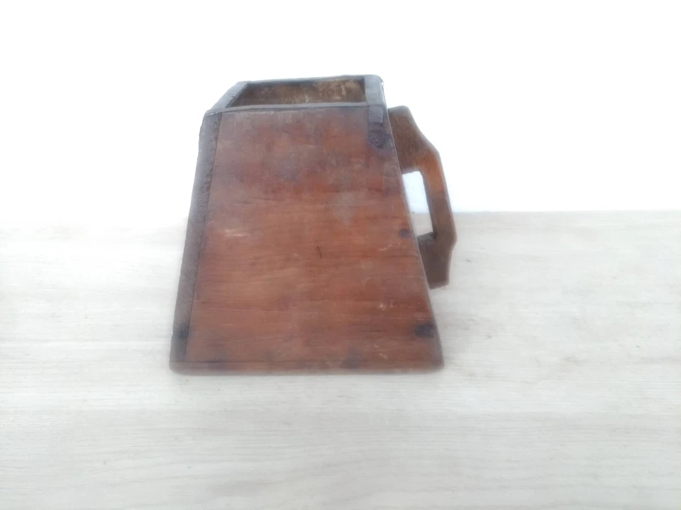 ANCIENNE MESURE A GRAINS - Photo 1/3