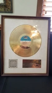 "ROBERTA FLACK & DONNY HATHAWAY" RIAA GOLD RECORD AWARD PRESENTED WEA CHICAGO - Bild 1 von 6