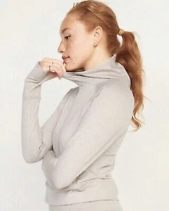 Old Navy Women's Size 2X ~ CozeCore Cropped Performance Hoodie $40 .. Moon Mist - Picture 1 of 5