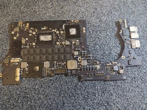 Płyta logiczna do MacBooka Pro 15" A1398 EMC 2673 CZĘŚCI ZAMIENNE Nieprzetestowane - Zdjęcie 1 z 14