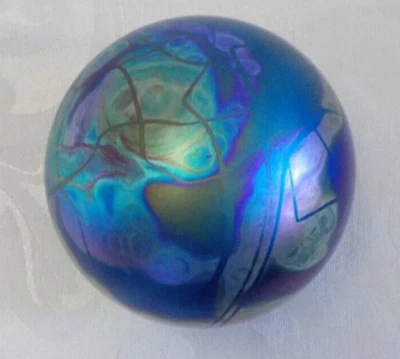 Pisapapeles vintage de vidrio artístico iridiscente azul cobalto soplado a mano multi 4" Foto 1 de 4