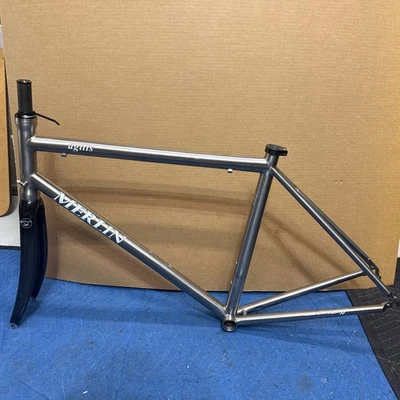 Cuadro de carretera compacto de titanio Merlin Agilis 58 cm y horquilla de carbono de fábrica Foto 1 de 4