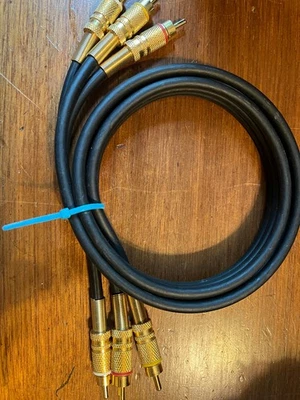 Composite 3-RCA cable, High Performance, Gold Connectors w/Strain Relief, 3ft - Image 1 of 4