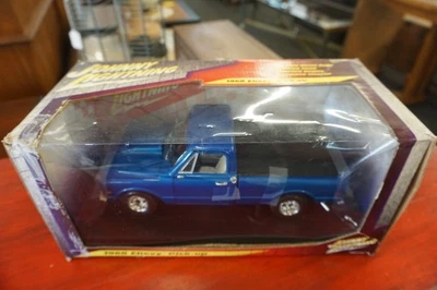 1/18 Johnny Lightning 1968 Chevy Pick-up Blue Damaged Box (14157) New Open Box - Image 1 of 4